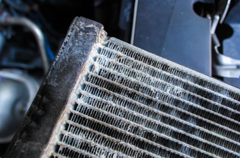7 Warning Signs Your Car’s A/C Evaporator May Be Failing